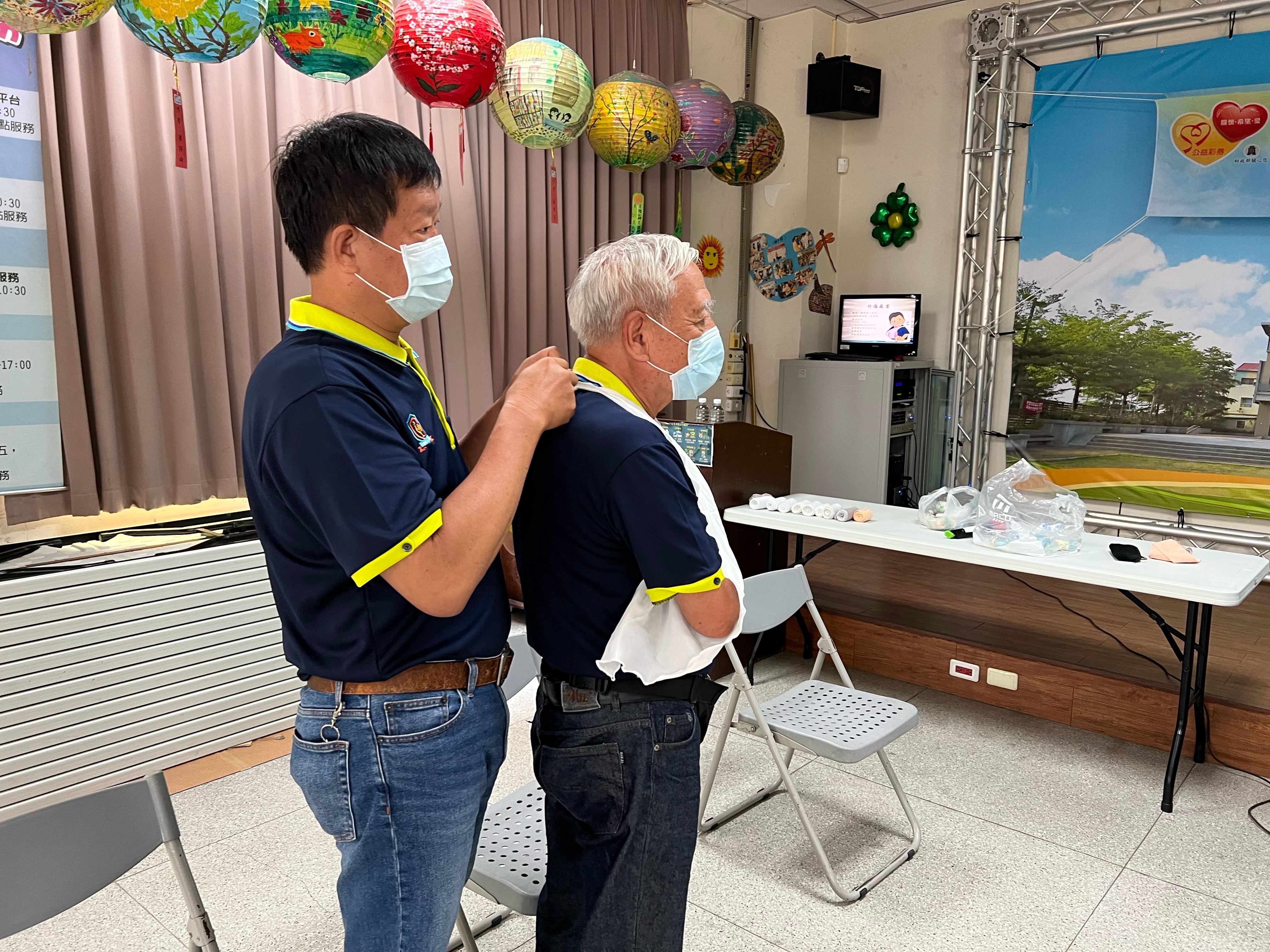 臺南永康復國韌性社區團隊引導居民在災時、災後如何自助、互助