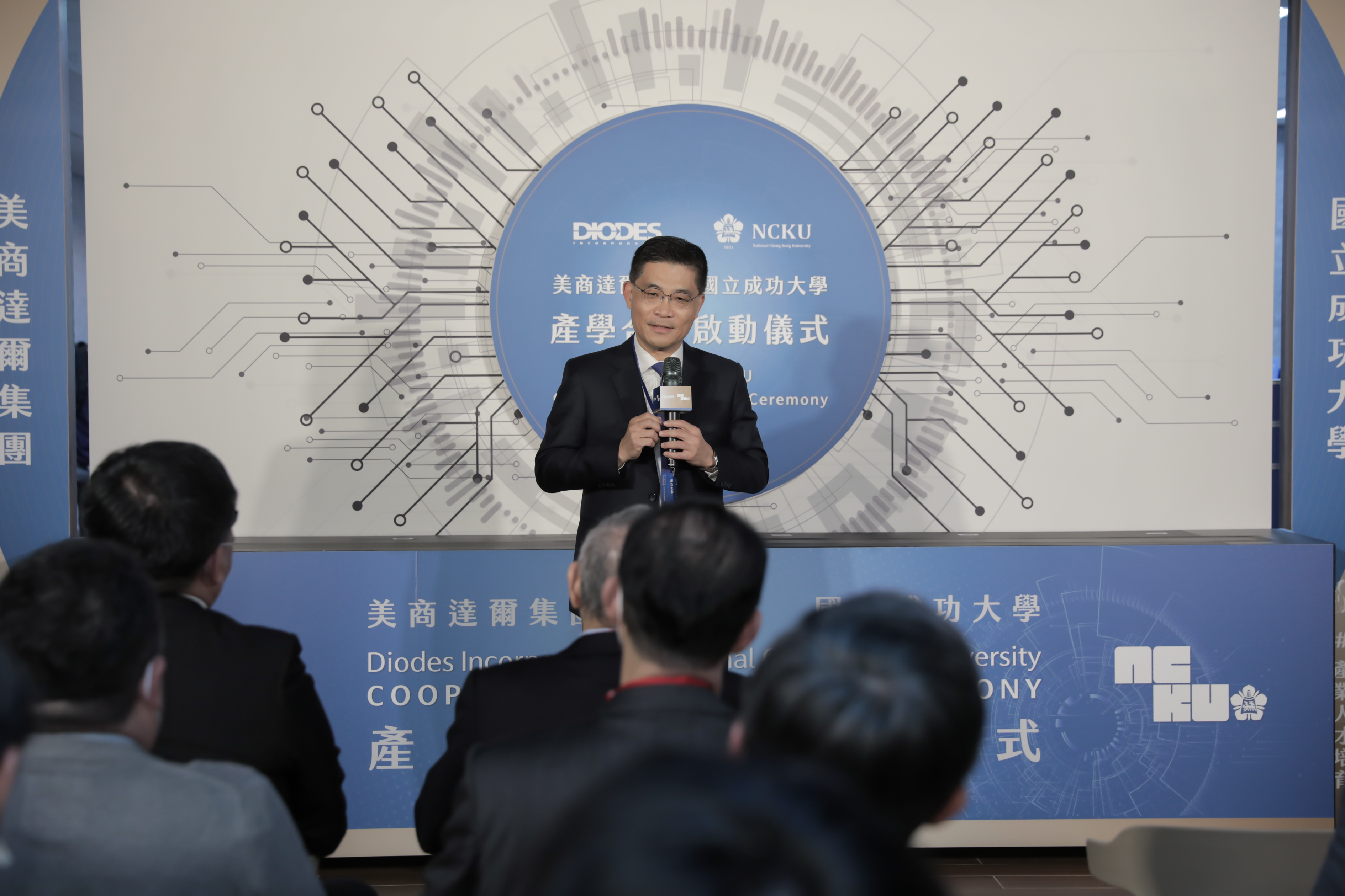 成功大學校長沈孟儒期待將大學變成串接的源頭,提供適合的人才給企業使用