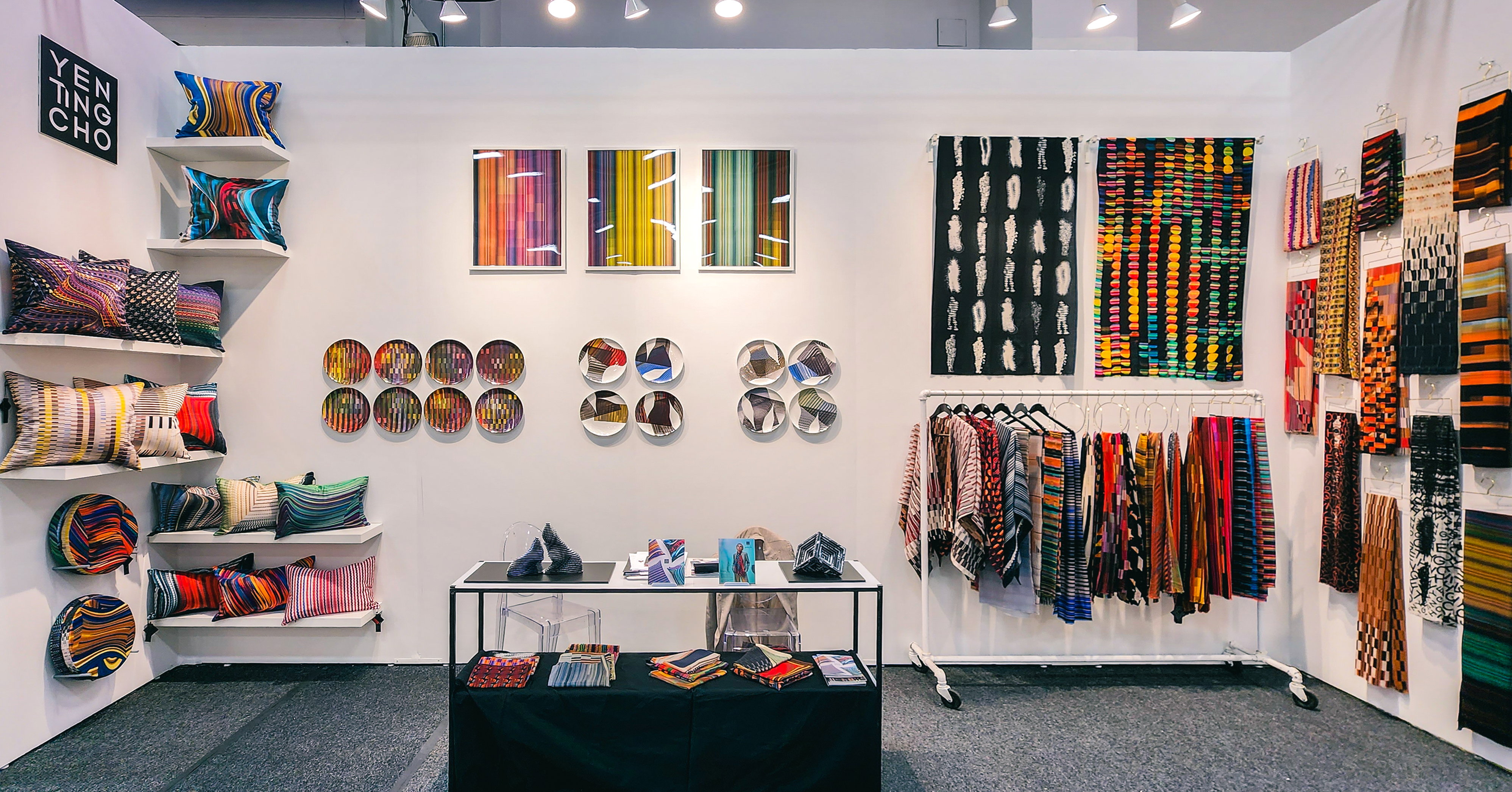 YEN TING CHO_Shoppe Object 商展攤位展示室內藝術織品三個區塊