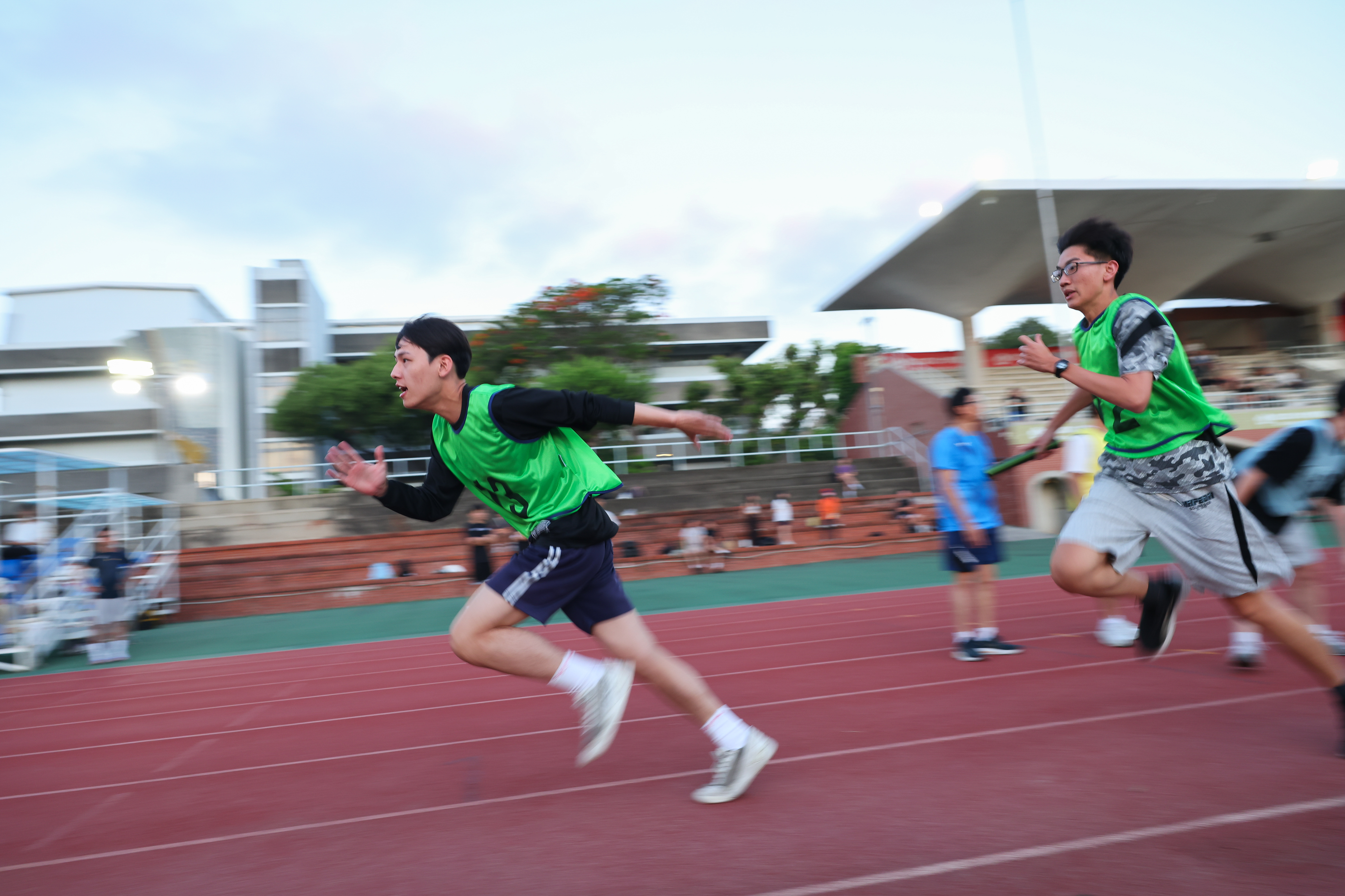 Participants sprinted with full speed and determination to achieve the best possible results.