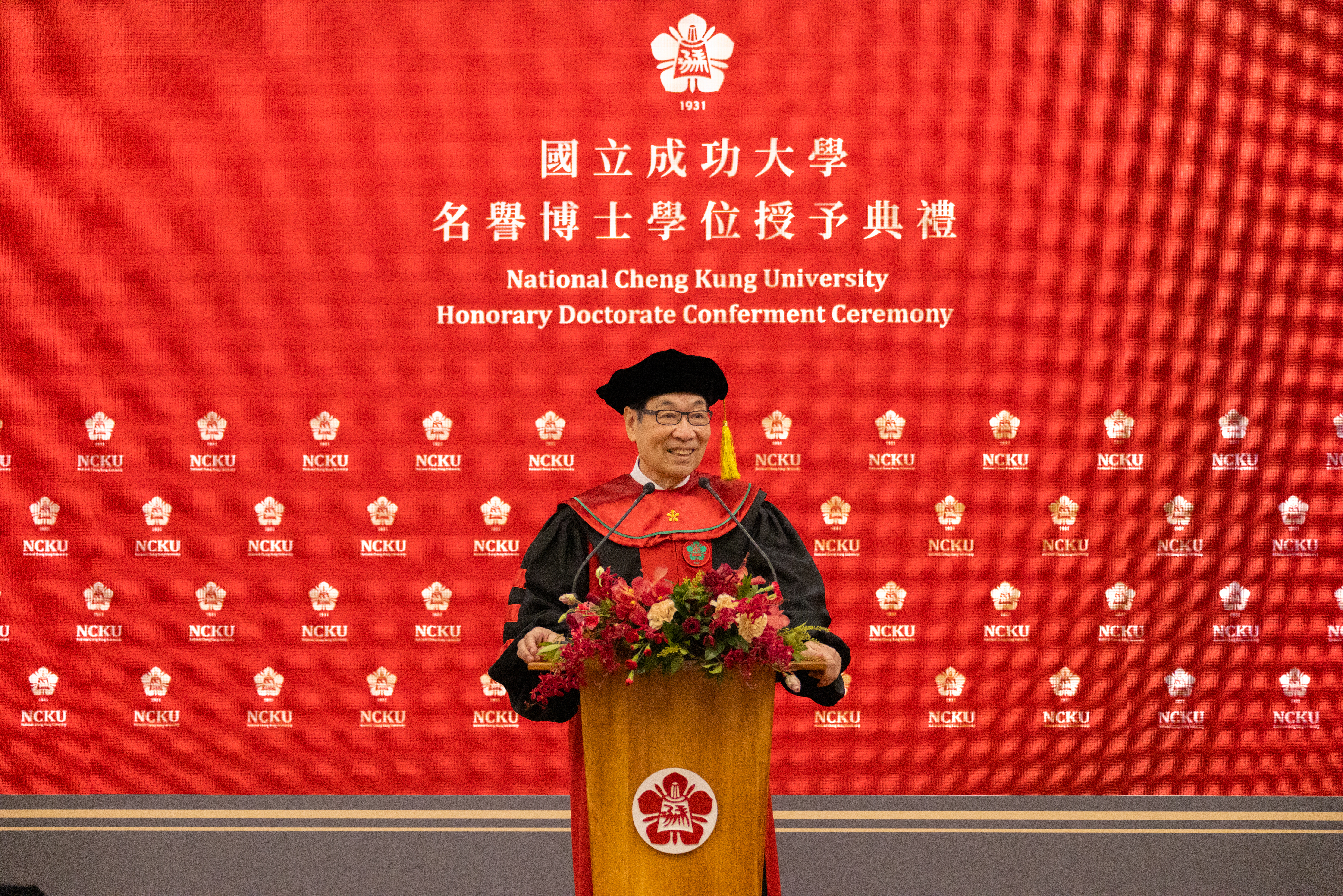 成大名譽博士魏福全說自己與成大結緣甚早,本次獲獎遠比過去各種獎項來得感受深刻。「今日終於成為成大校友,希望未來與成大一起推動提升病患安全、醫療品質及外科醫生再教育的一生使命」