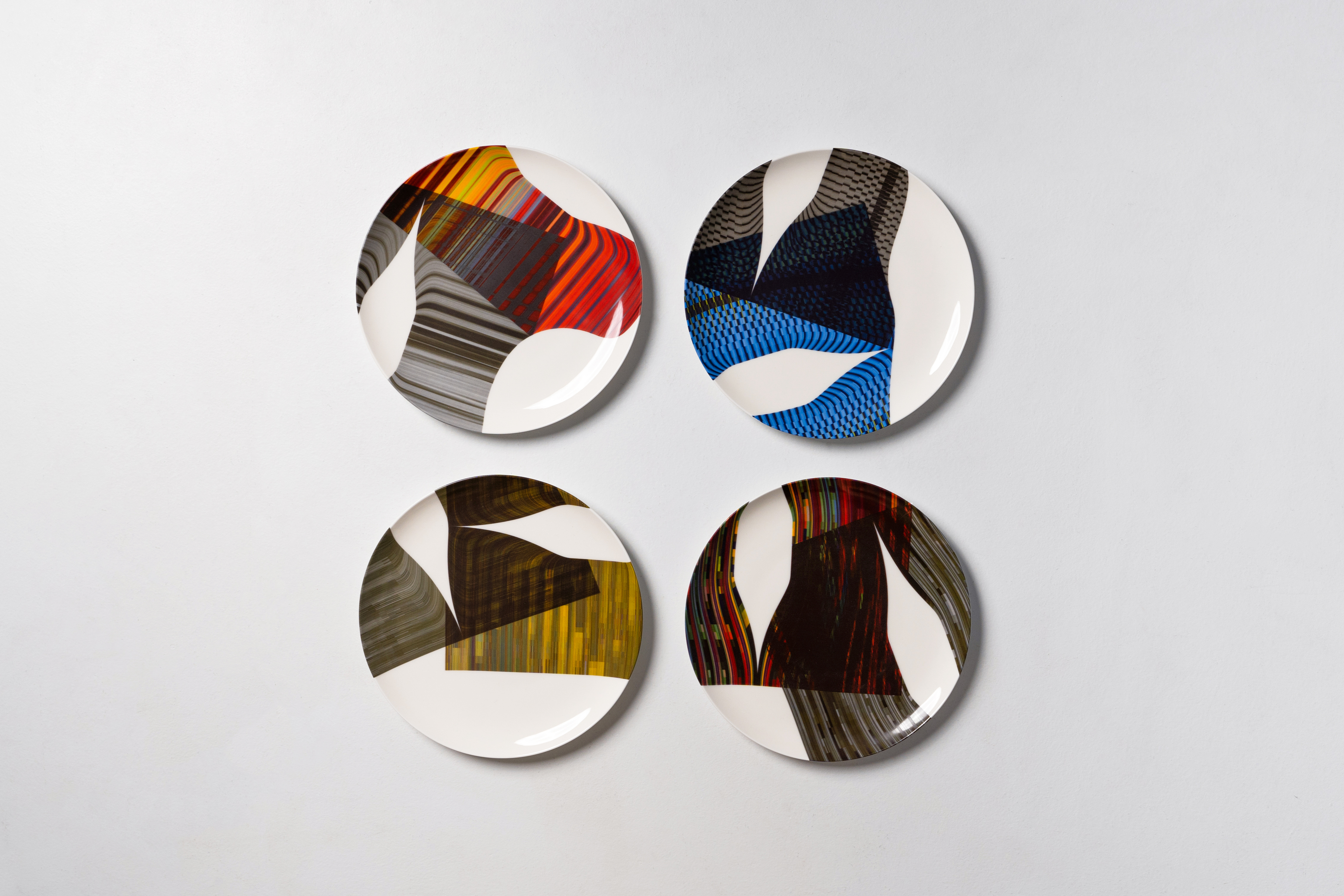 YEN TING CHO_Wave Spectrum 骨瓷藝術品