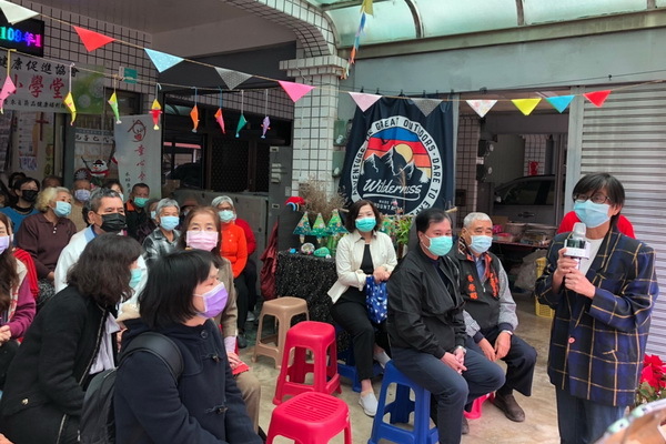 成大生理所在左鎮區失智關懷據點進行AI體適能監測活動