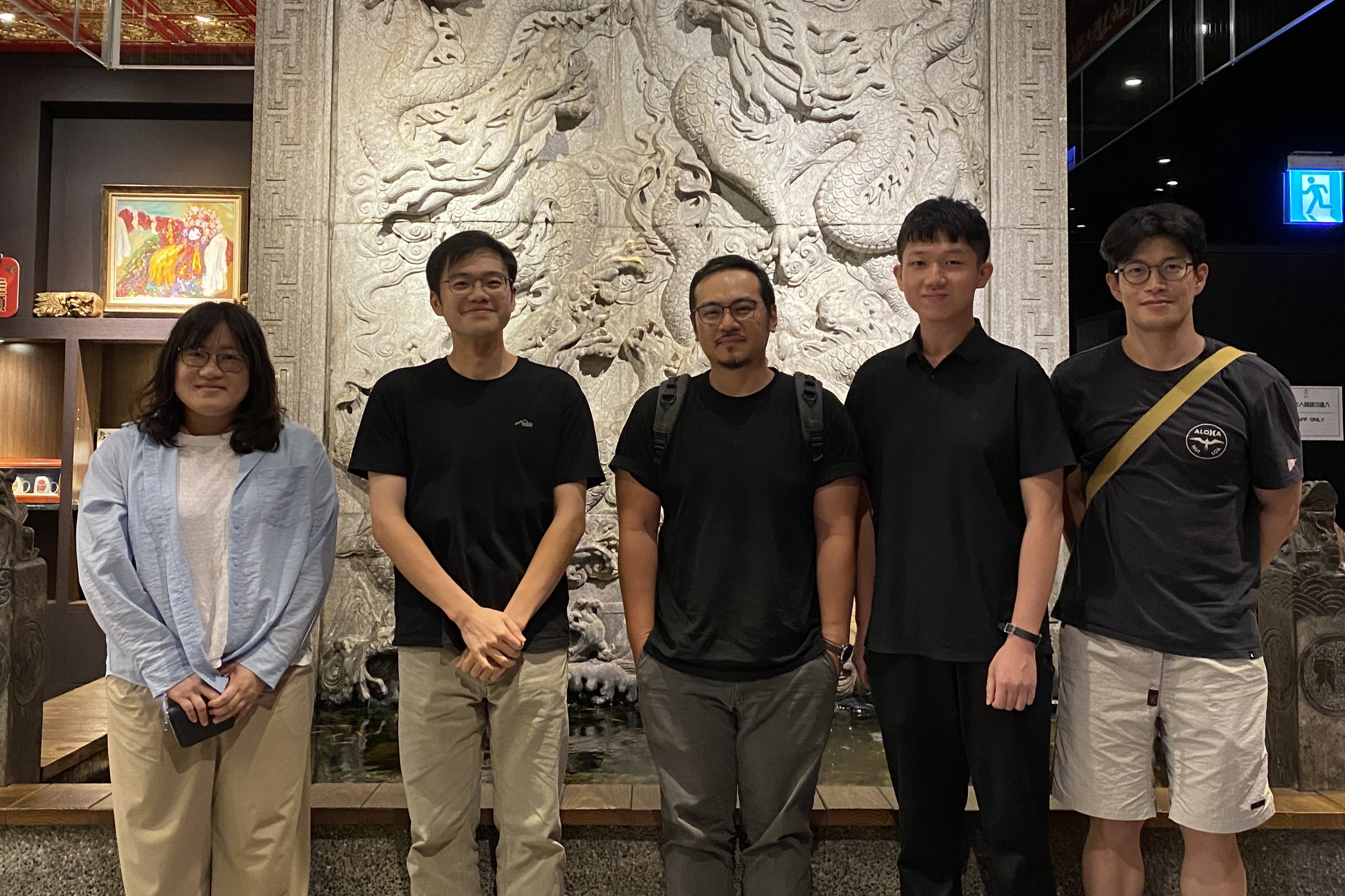 成大生化所助理教授陳伯翰團隊成員左起陽明交通大學生命科學系暨基因體科學研究所助理教授陳虹如