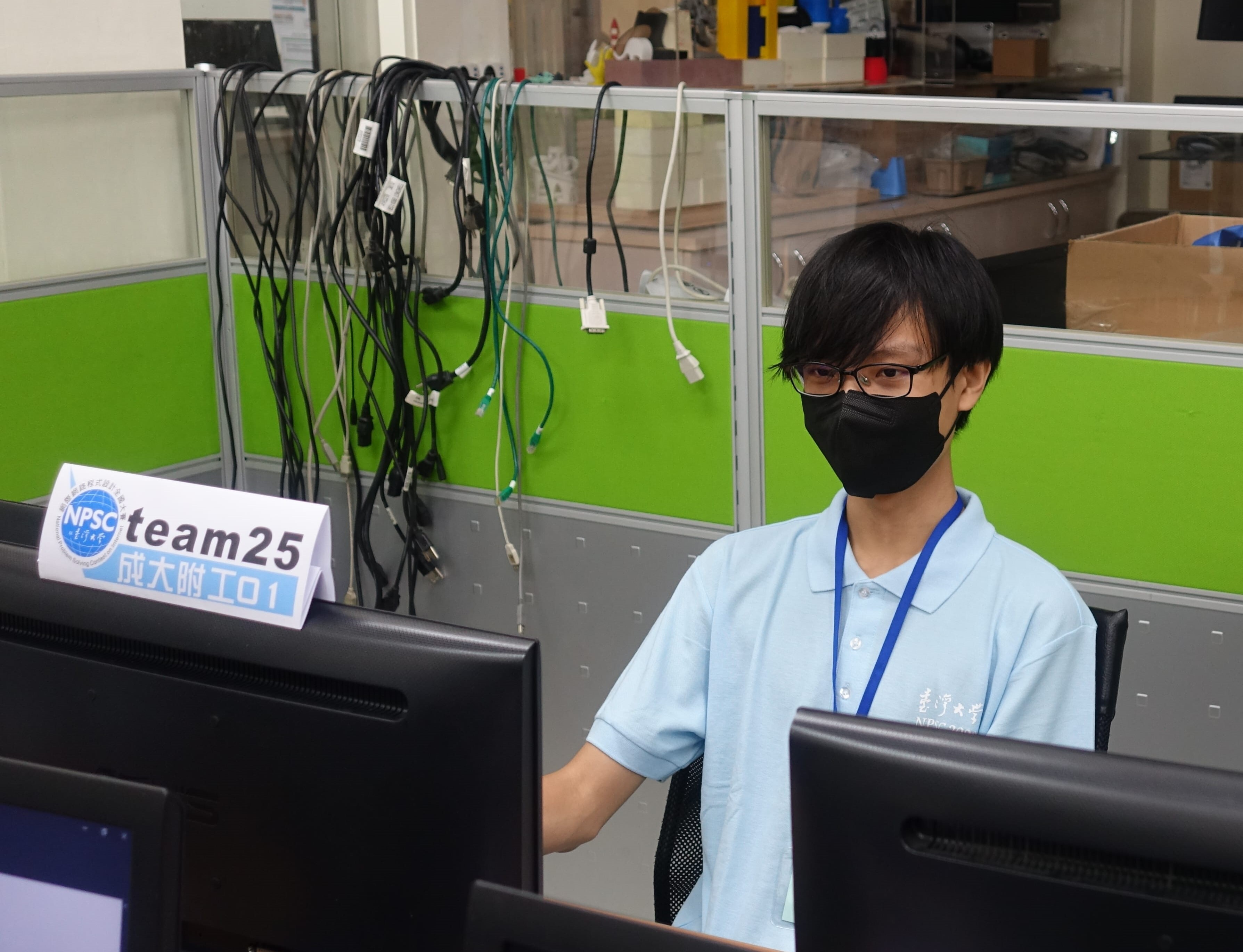 高睿與同校學弟組隊，參與網際網路程式設計全國大賽闖入決賽