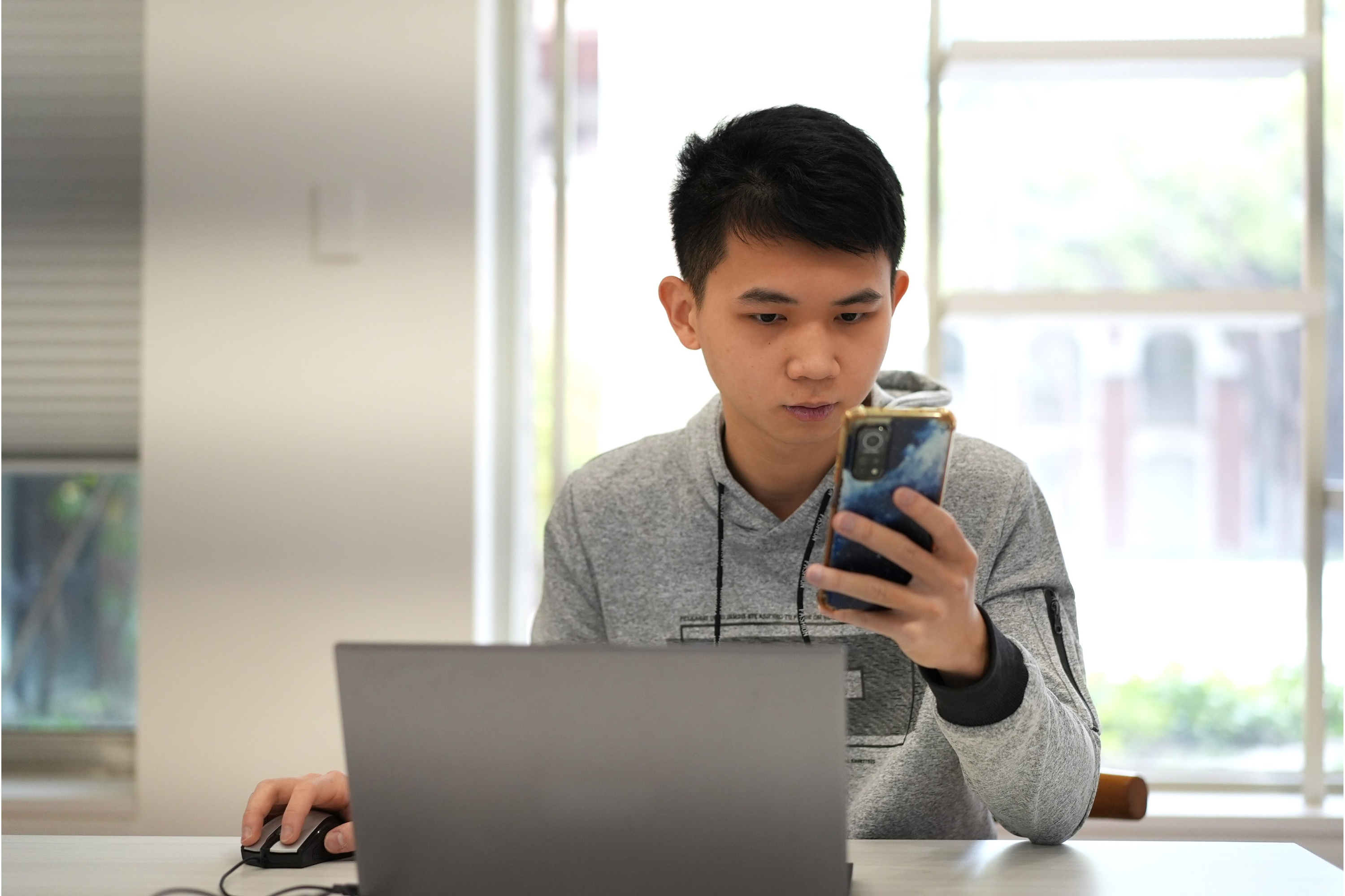 成功大學「NCKU Future Success+ 個人化學職涯規劃系統」從使用介面到系統功能都強調提供以學生為主體的互動式資訊整合服務,目標希望幫助在校學生更加順利接軌學涯與職涯
