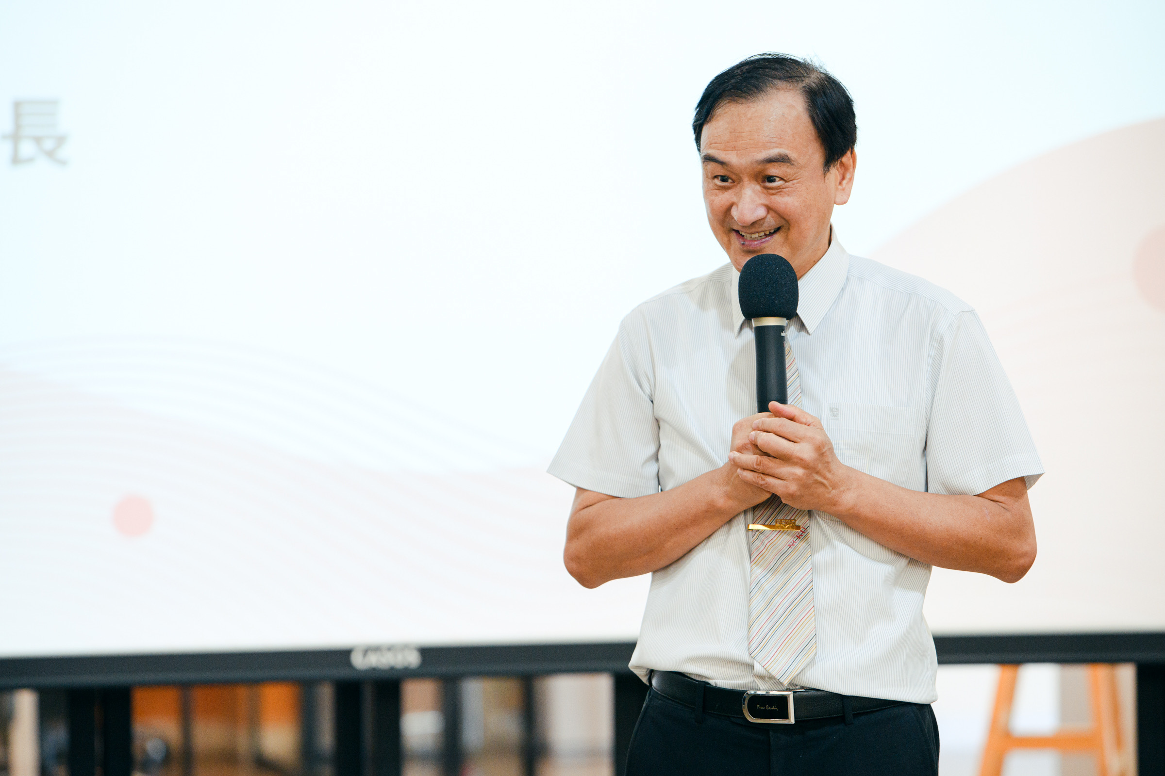 蘇芳慶副校長