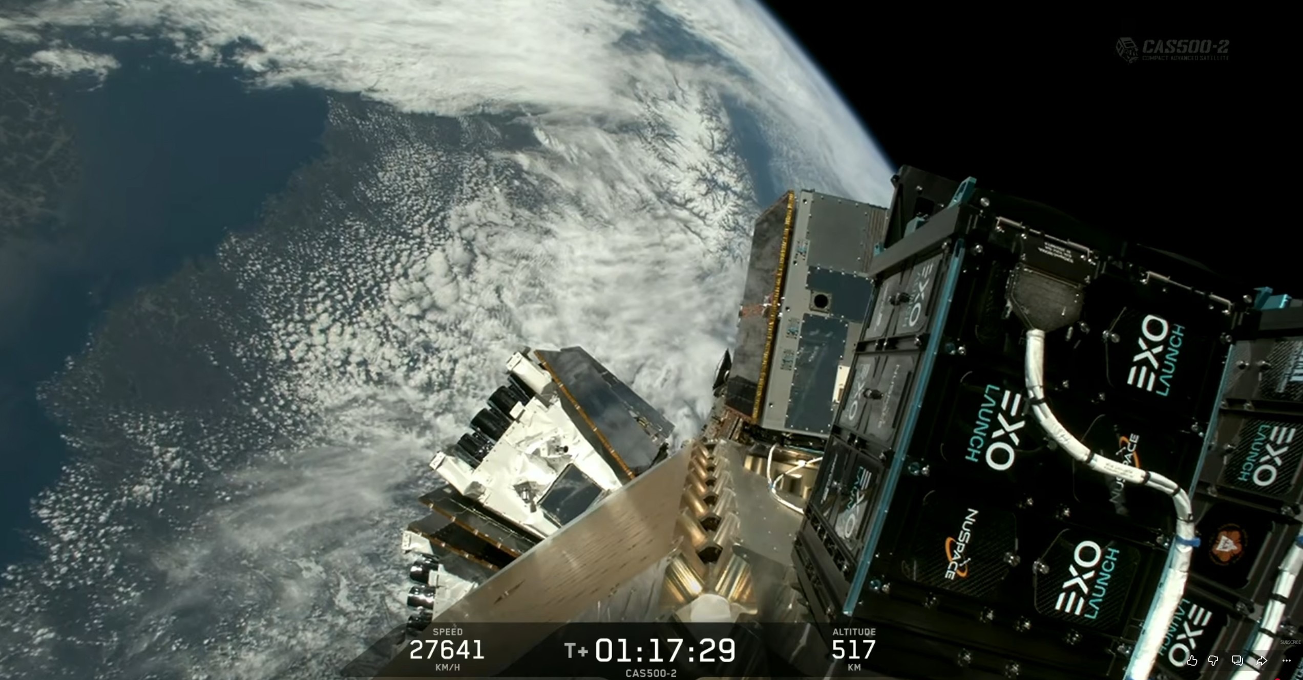 美國太空探索公司獵鷹九號火箭(SpaceX Falcon 9 )的直播發射截圖,可清楚看到印製成大校徽的「雙子星-波魯克斯」在火箭上等待部屬入軌畫面