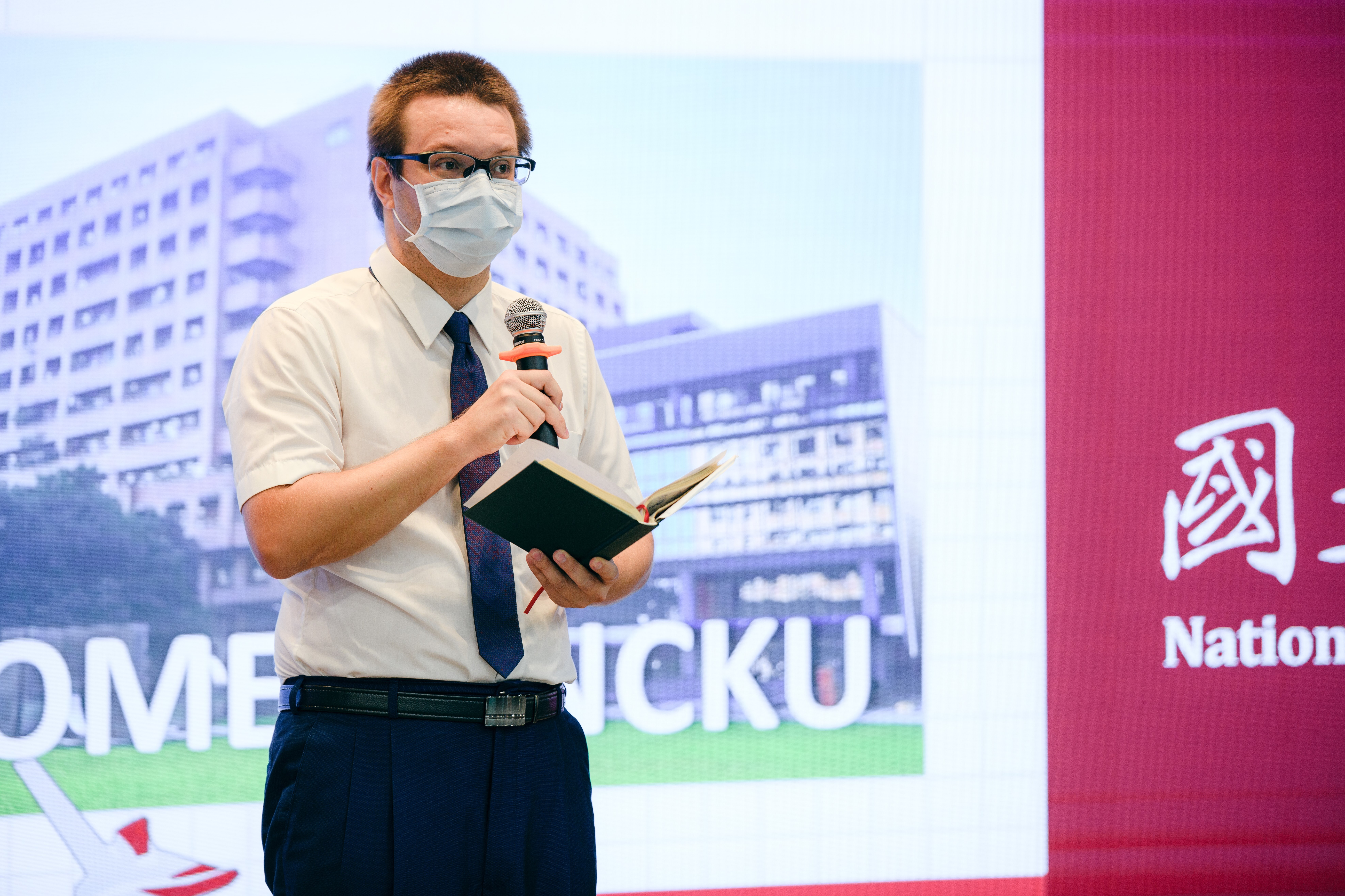 科希策技術大學（The Technical University of Košice）校長辦公室顧問Dr. Štefan Tkáč