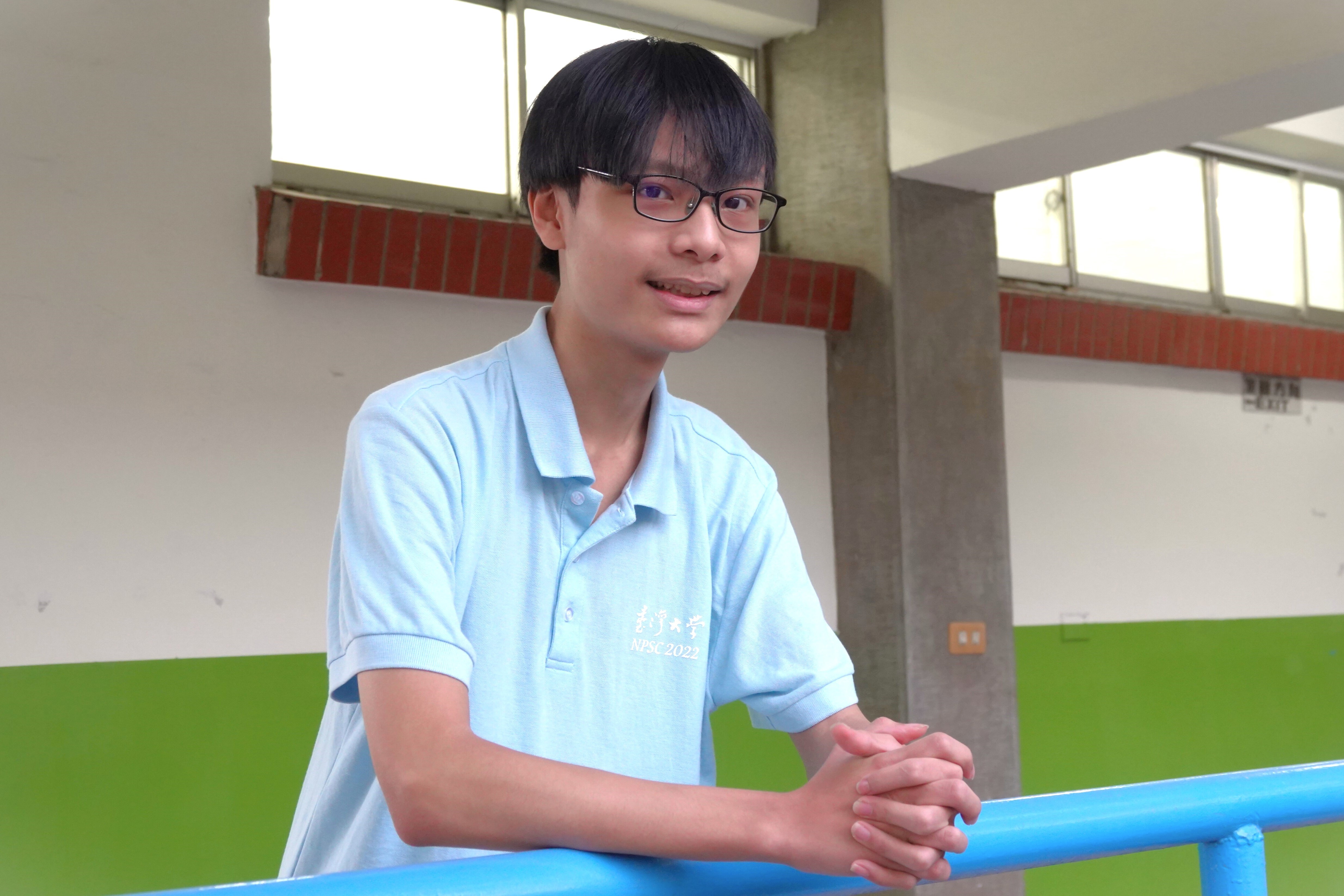 現年 17 歲的高睿是同學及師長眼中的程式設計高手，今年錄取中正大學資訊工程學系