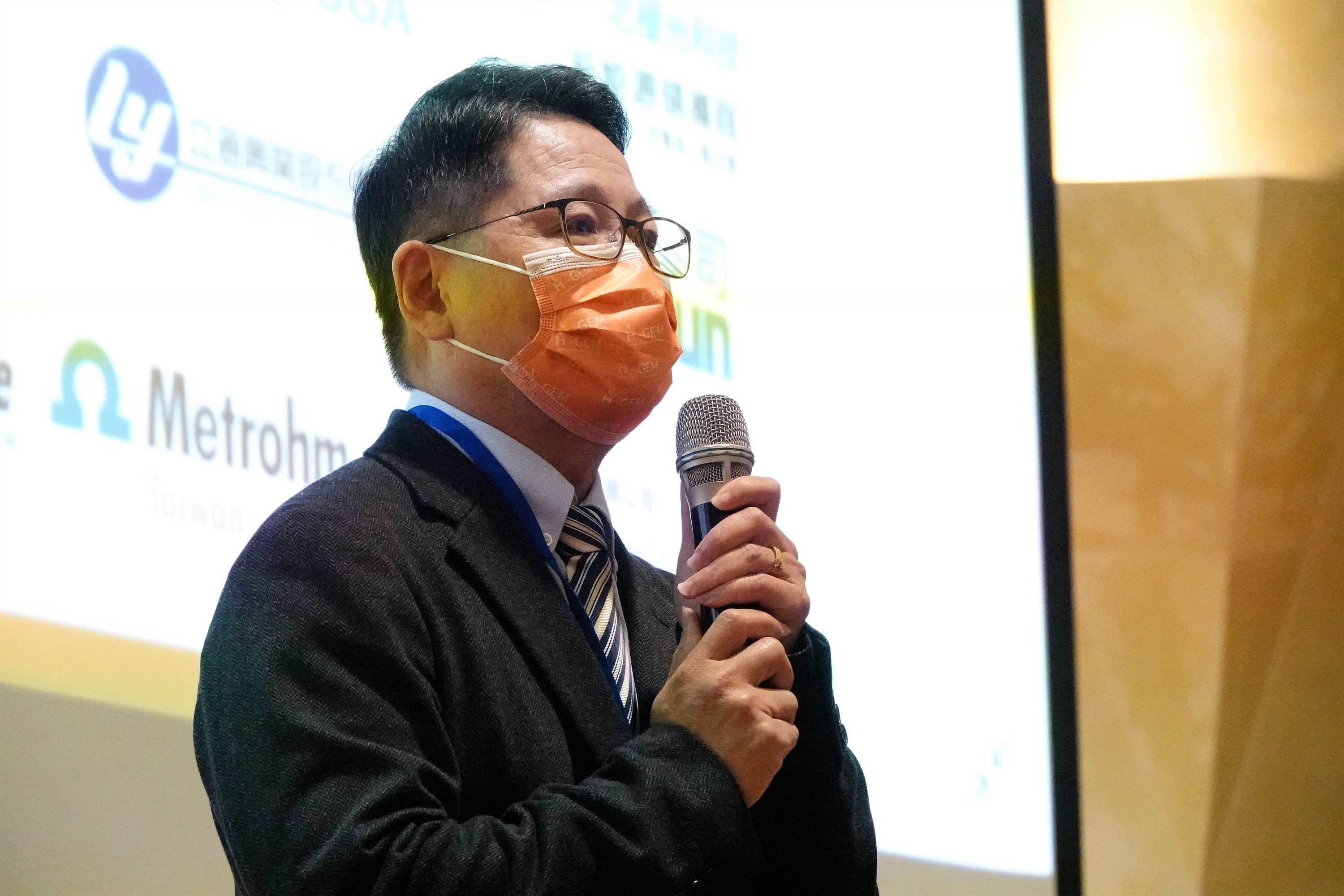 南科管理局投資組組長上官天祥表示,南科與環境共存、鼓勵園區內的產業採用減碳策略