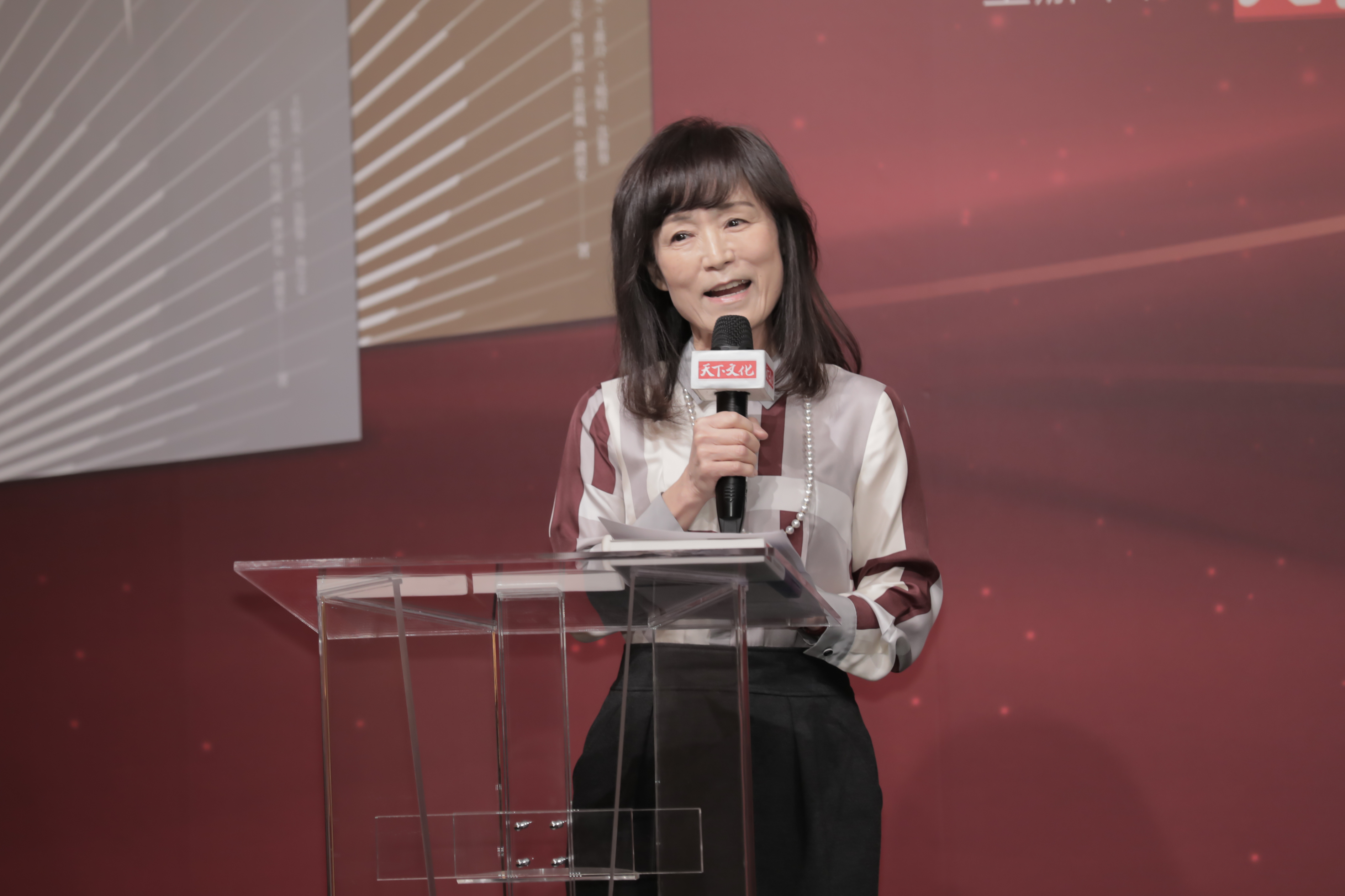 成大校長蘇慧貞認為,典範必須一而再、再而三的傳承,成功大學很幸運能透過這些軌跡,成為引領前進也啟動未來的力量