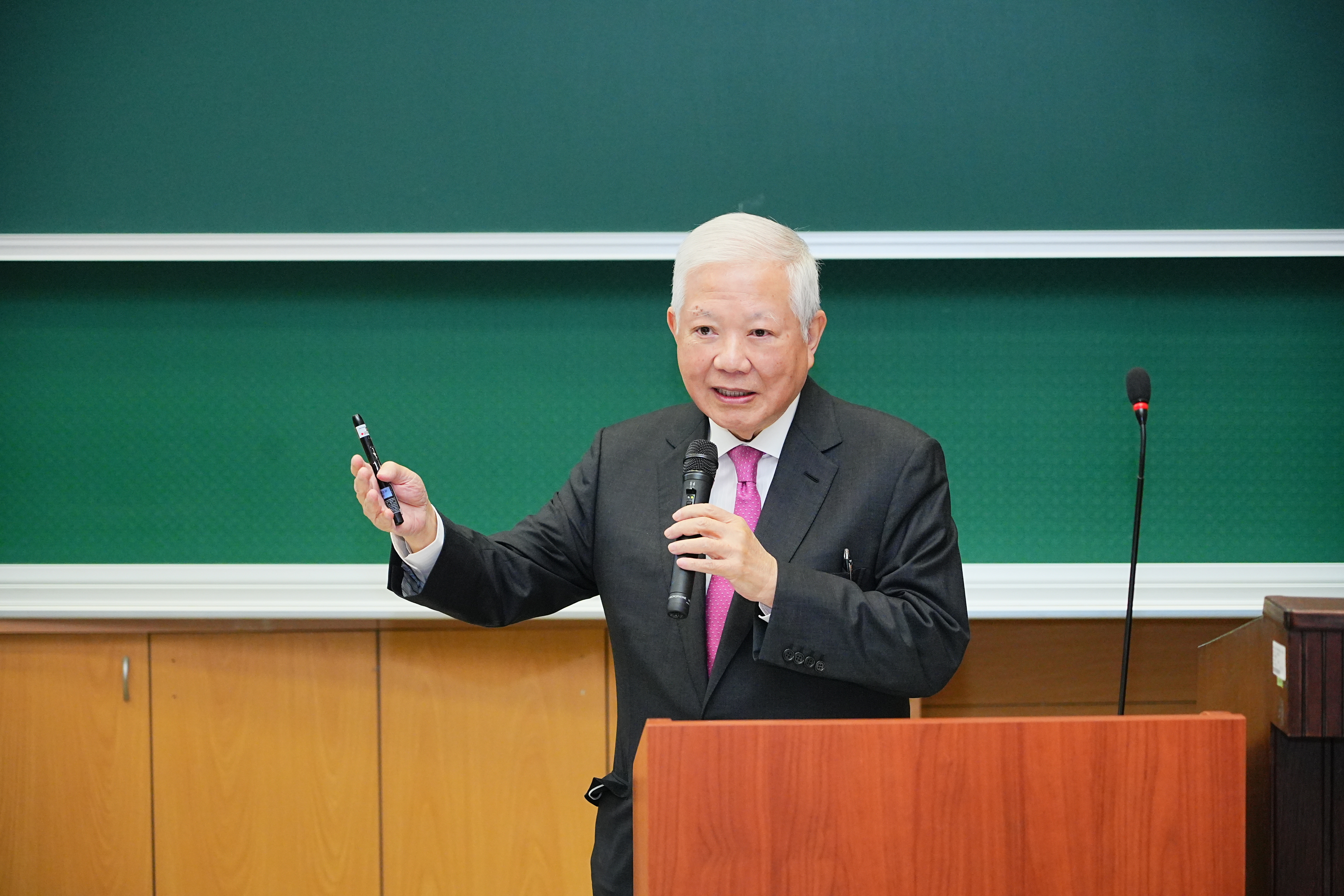 何壽川
