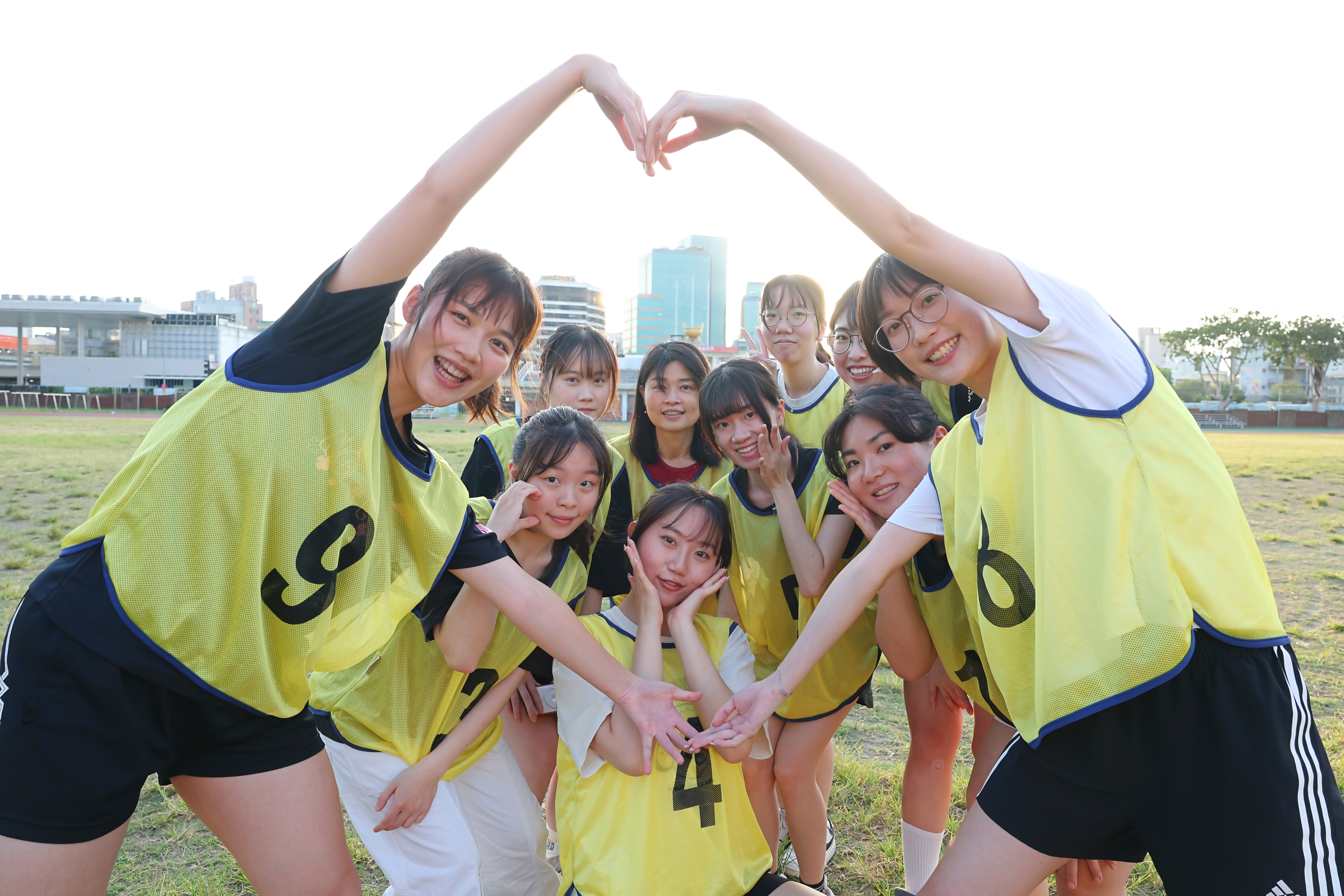 NCKU Campus Relay Showcases Team Spirit in 520