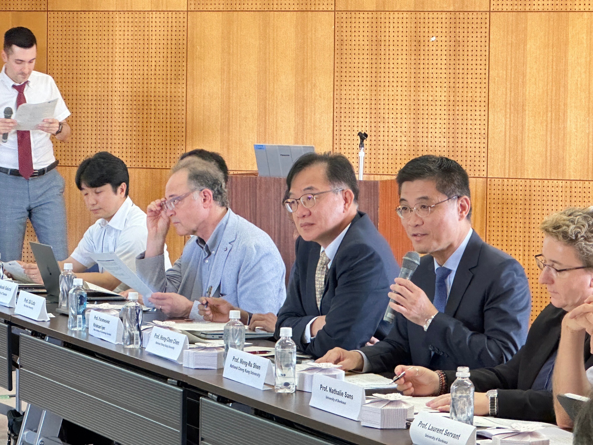 沈校長與陳副校長參與Campus-in-Campus Board Level Meeting 策略層級會議