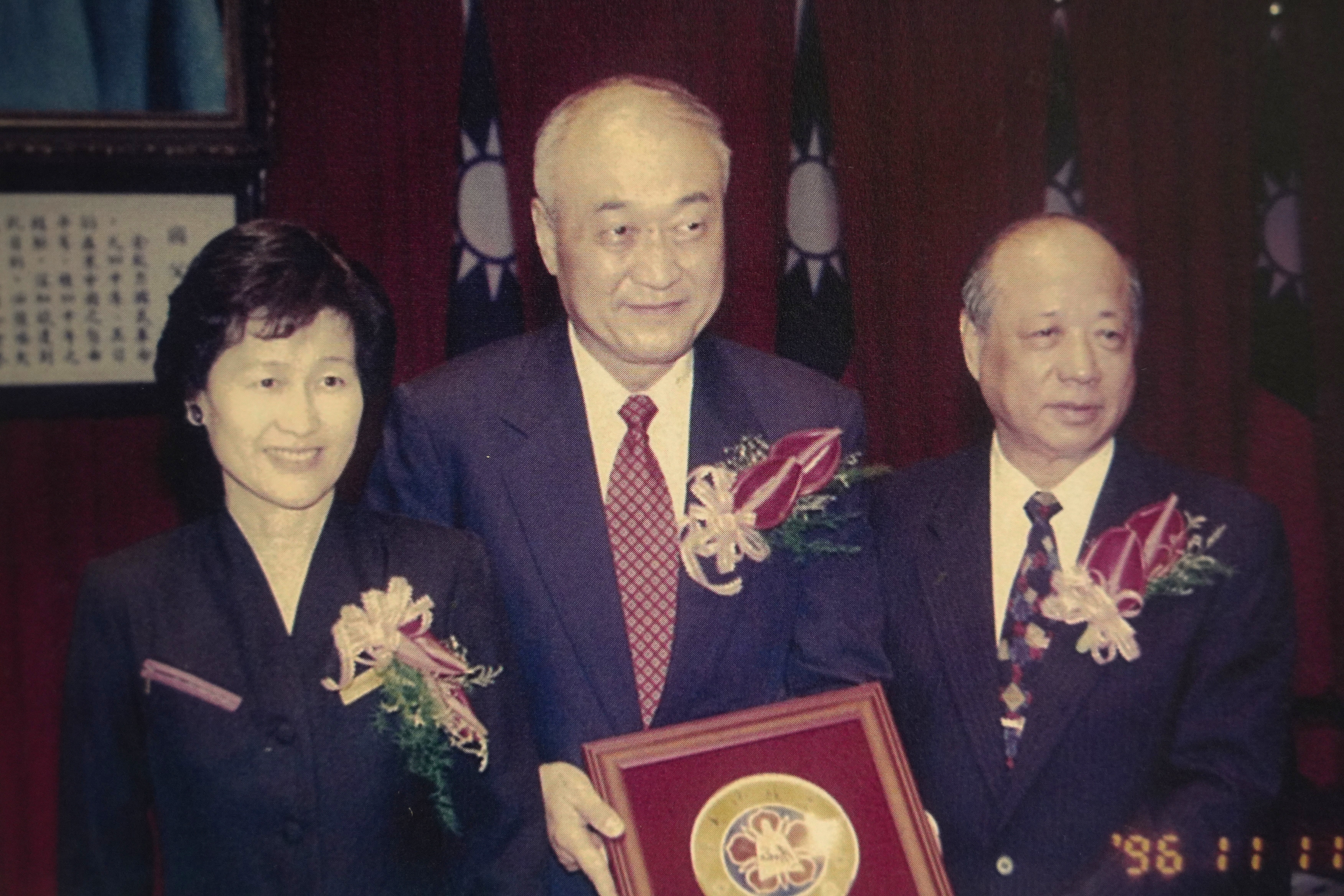 黃定加