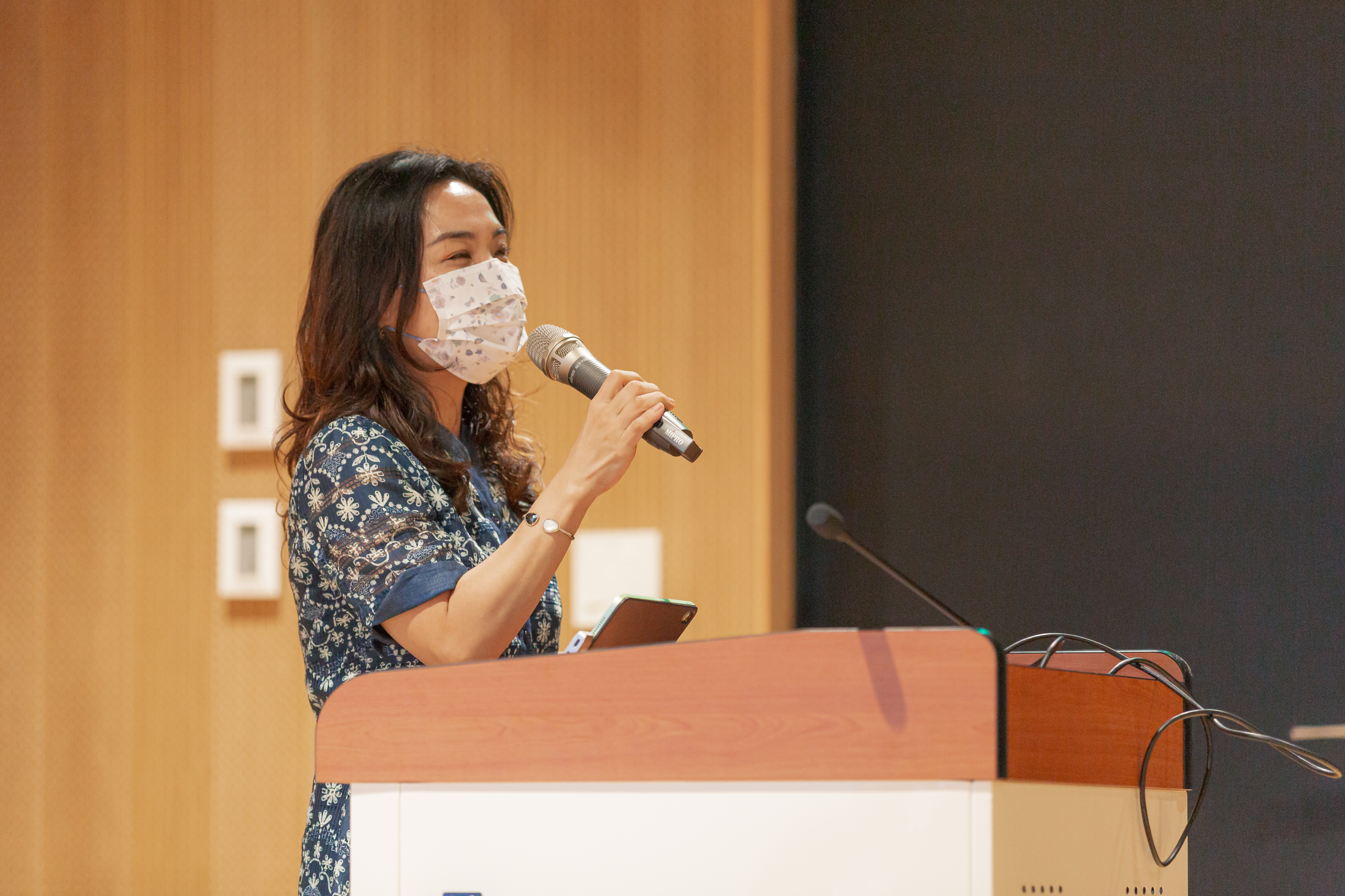 成大醫院高齡醫學部主治醫生羅玉岱期待《藝術與高智》的出版可以符合社會所需