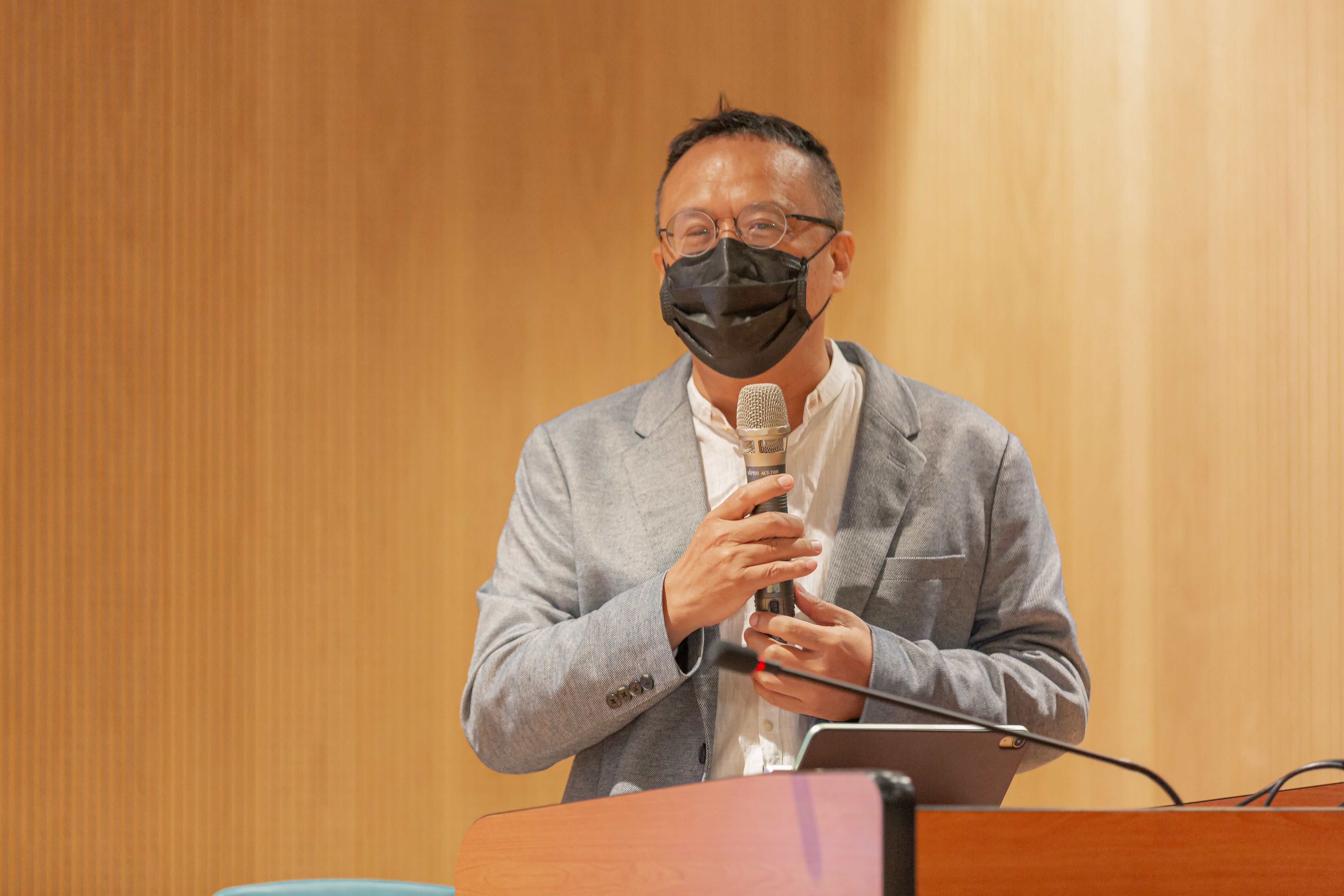 成大藝術所副教授楊金峯分享自身經驗，期許未來為藝術介入失智盡一份力
