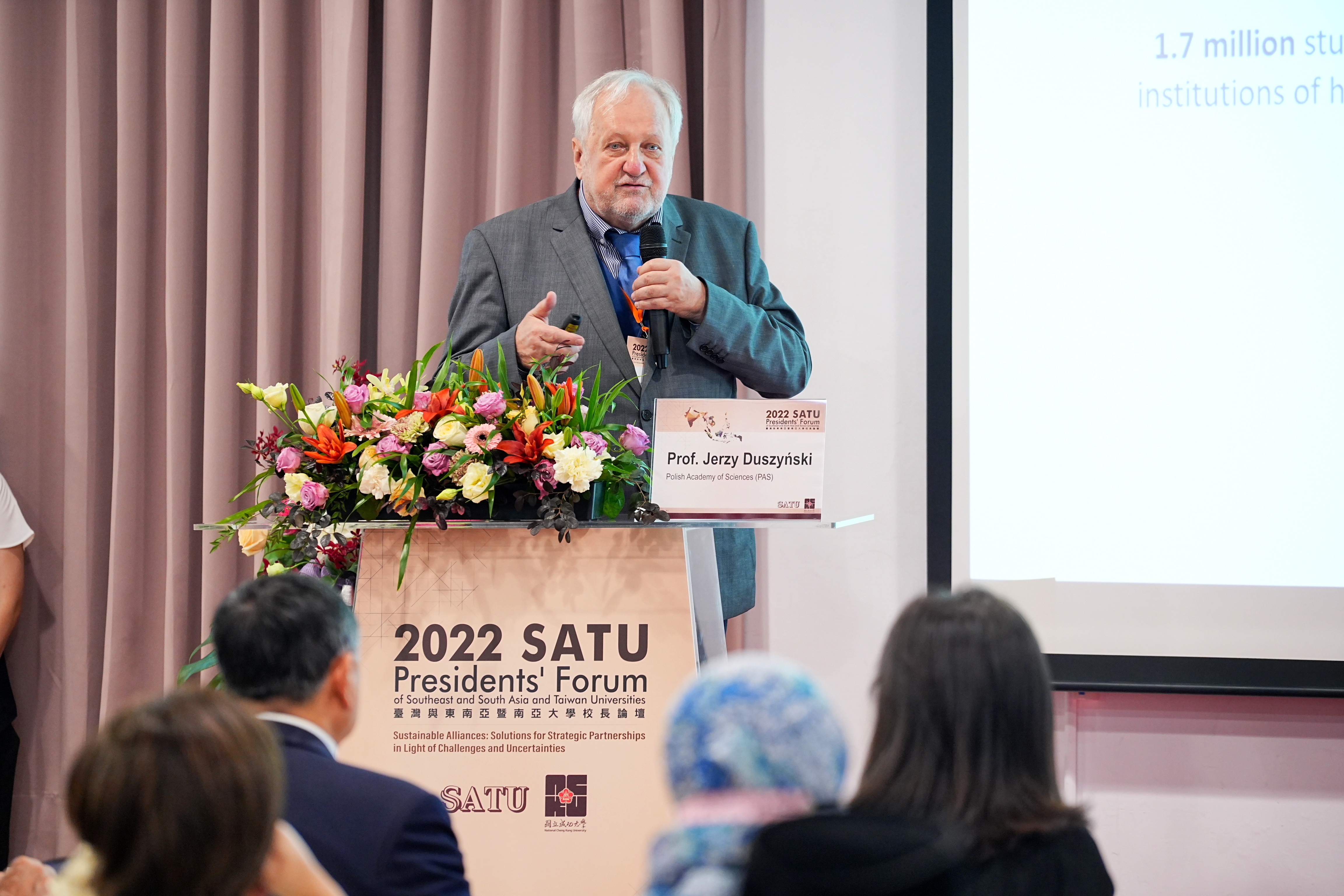 The President of the PAS, Jerzy Duszyński, deliver a speech on "Promoting Global Knowledge Sharing and Supporting Networks for a Sustainable Future"