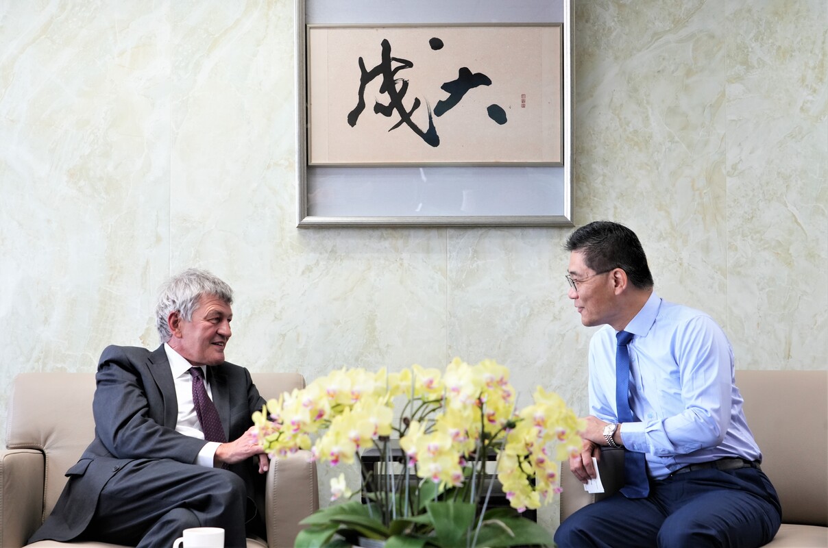 Ludwig Maximilian University of Munich and NCKU For Discuss Future Collaboration