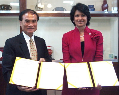 Picture description
