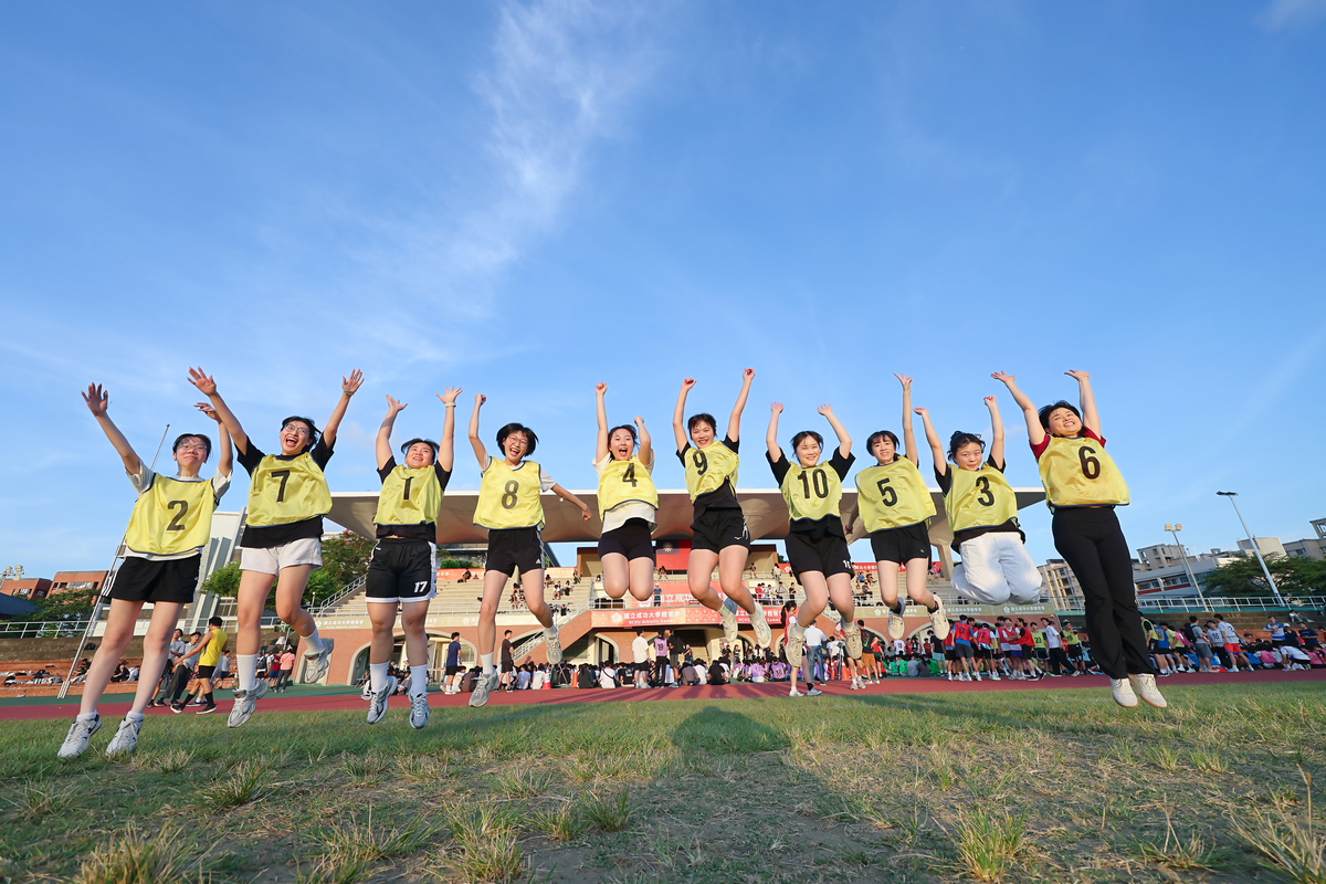 【Mixed Relay Race－Day 3】Passing Love and Perseverance：NCKU Campus Relay Showcases Team Spirit in 520