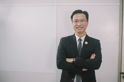 國立成功大學工業設計系副教授曾元琦