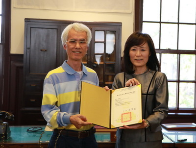 NCKU presents diplomas to its three former students who are White Terror victims
