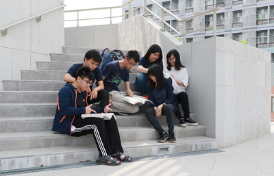 成大生命科學系生學生詹智傑、王俐晴、施智皓、孫慧芸、陳中宇與化工系賴雪文６人團隊