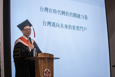 楊威迦院士現職喬治亞理工學院講座教授，認為能夠成為成大一員「無比榮耀，Beyond my dreams（作夢也想不到）」