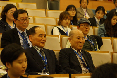 Public health experts in Korea and Taiwan meet at NCKU to explore issues on environmental and occupational health