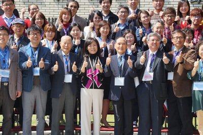 Public health experts in Korea and Taiwan meet at NCKU to explore issues on environmental and occupational health