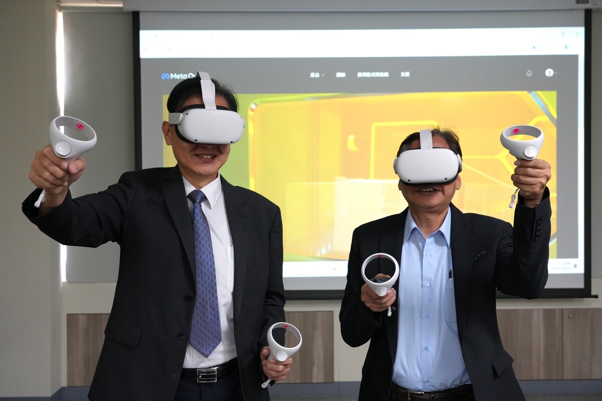 成功大學與正修科大攜手發表全臺首套「VR 互動式微奈米科技訓練平台」