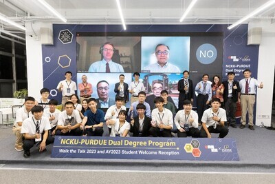 Walk the Talk 2023 Welcome Freshmen by NCKU Executive Vice President Hong-Chen Chen and Purdue Dual Degree Program