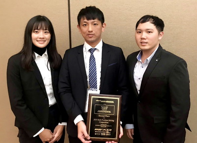(Left)Yueh, Wang, and Chen