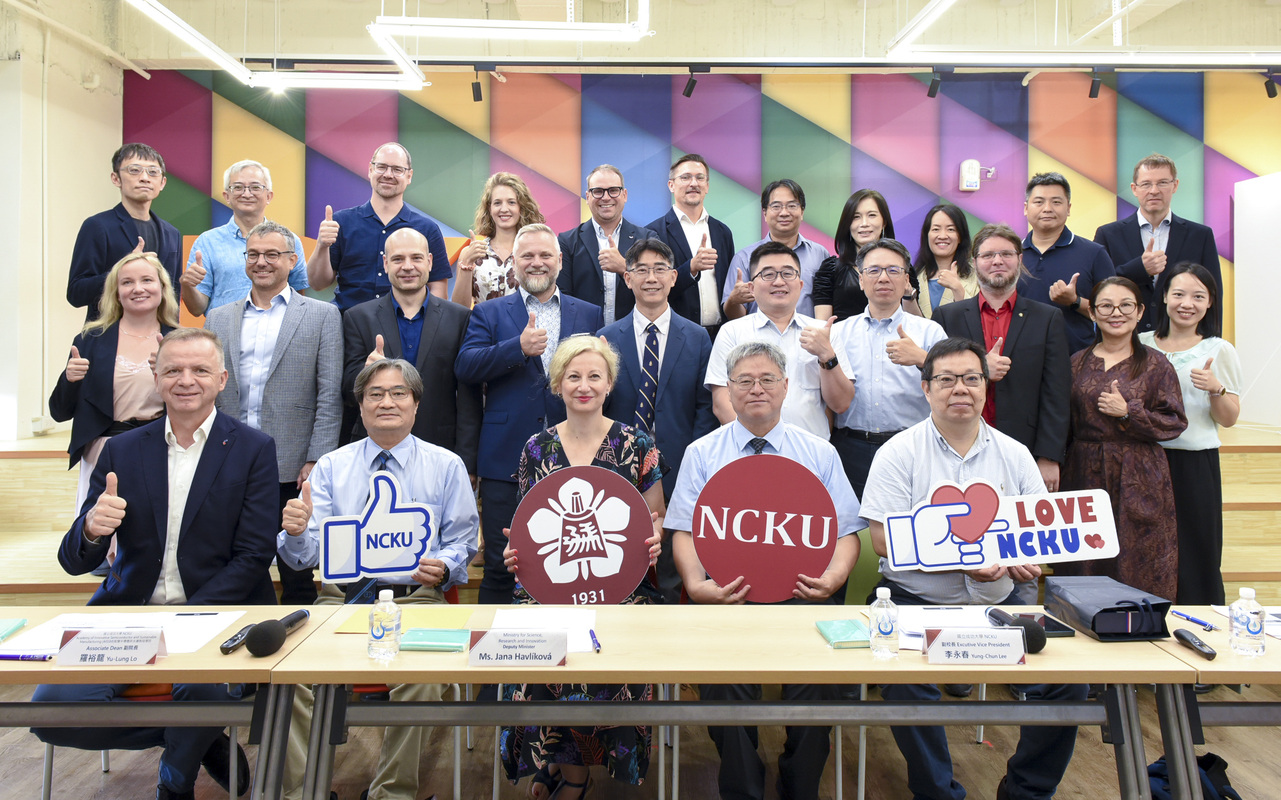 捷克訪團來訪成功大學 聚焦半導體研究與產學合作經驗 開啟雙邊合作新扉頁圖片